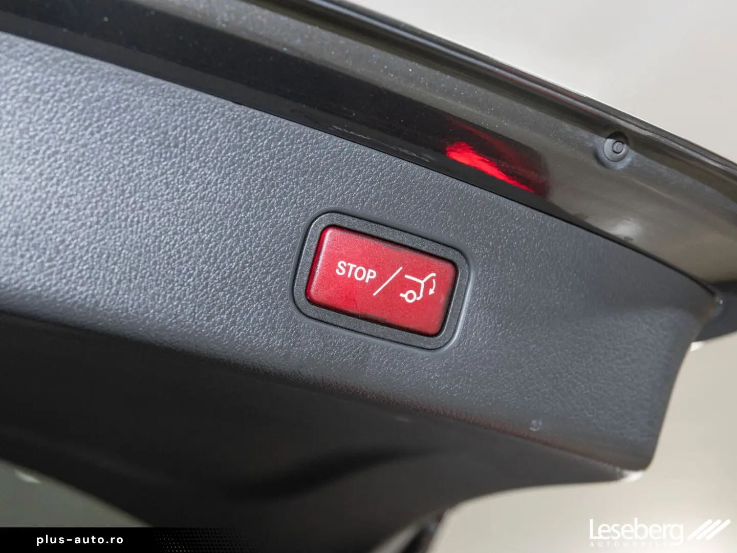 MERCEDES-BENZ GLC 300 e 4M Avantgarde DIG.LIGHT Pano AHK 360