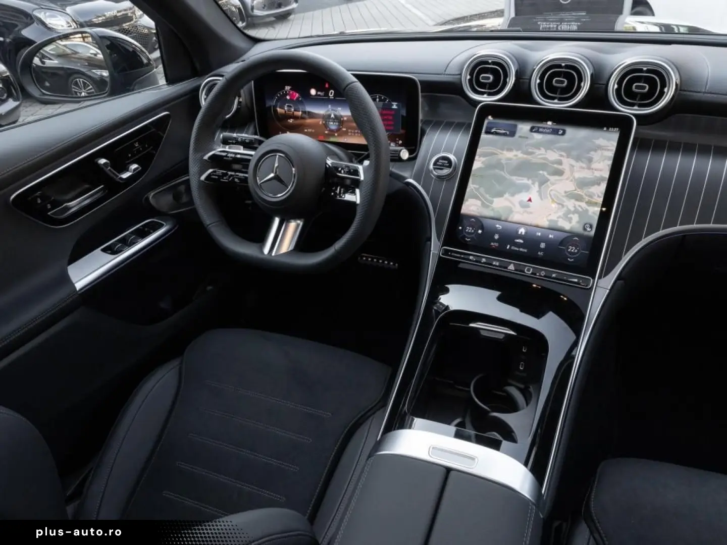 MERCEDES-BENZ GLC 300 e 4M AMG LED Pano AHK Burm3D 360 Night