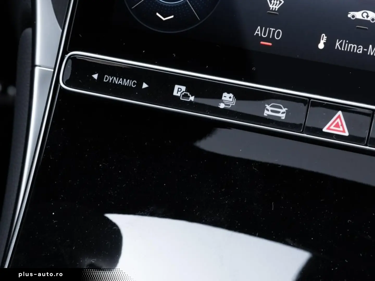 MERCEDES-BENZ GLC 300 e 4M AMG LED Pano AHK Burm3D 360 Night