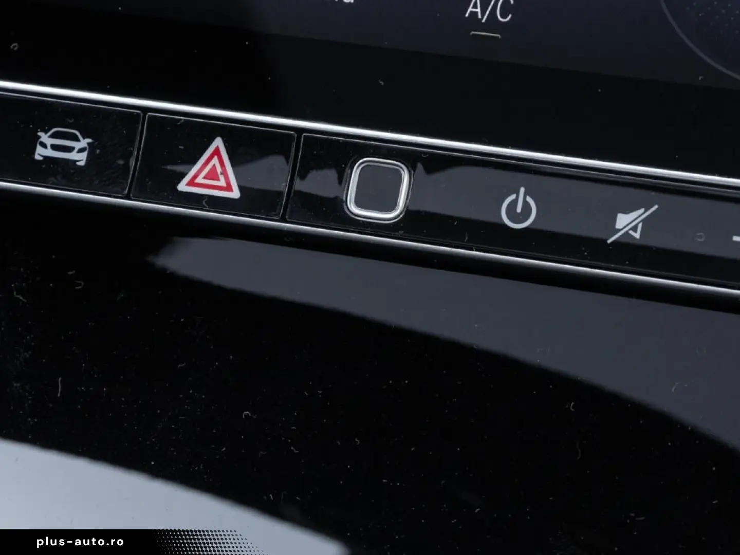 MERCEDES-BENZ GLC 300 e 4M AMG LED Pano AHK Burm3D 360 Night