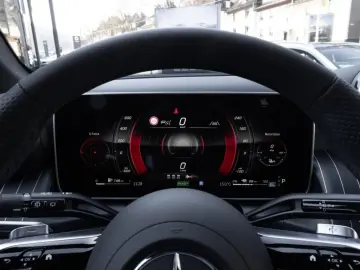 MERCEDES-BENZ GLC 300 e 4M AMG LED Pano AHK Burm3D 360 Night