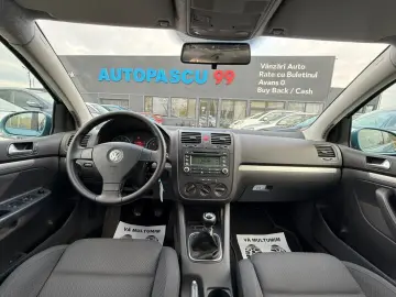 Volkswagen Golf V 1.6 Sportline