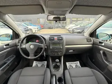Volkswagen Golf V 1.6 Sportline