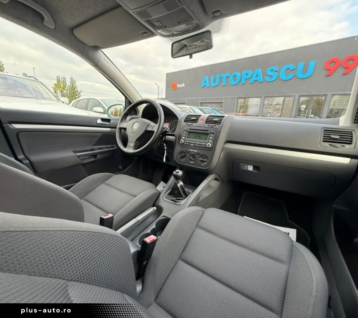 Volkswagen Golf V 1.6 Sportline