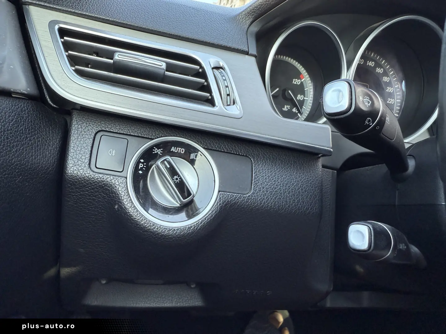 6000E avans și 5000e în 3 luni