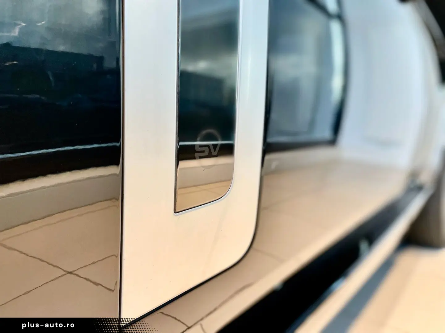 LAND ROVER Range Rover SV FULL Option 22 Zoll Meridian Sign