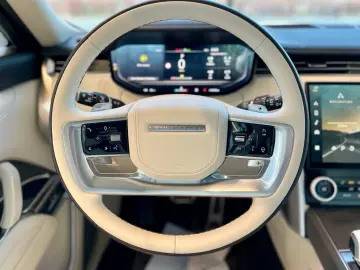 LAND ROVER Range Rover SV FULL Option 22 Zoll Meridian Sign