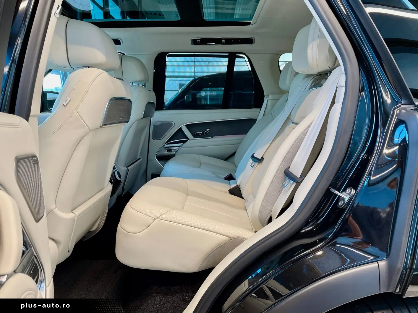 LAND ROVER Range Rover SV FULL Option 22 Zoll Meridian Sign