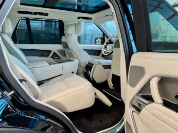 LAND ROVER Range Rover SV FULL Option 22 Zoll Meridian Sign