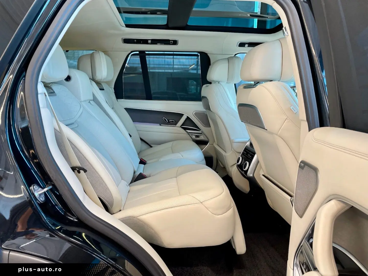 LAND ROVER Range Rover SV FULL Option 22 Zoll Meridian Sign