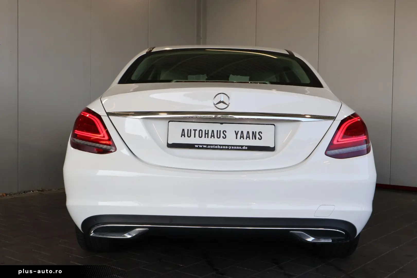 MERCEDES-BENZ C 220 d Avantgarde WIDE MULTIBEAM KAM LED AHK