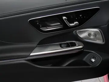 MERCEDES-BENZ CLE 200 Coupé AMG PANO 19 ZOLL 360  DISTRONIC