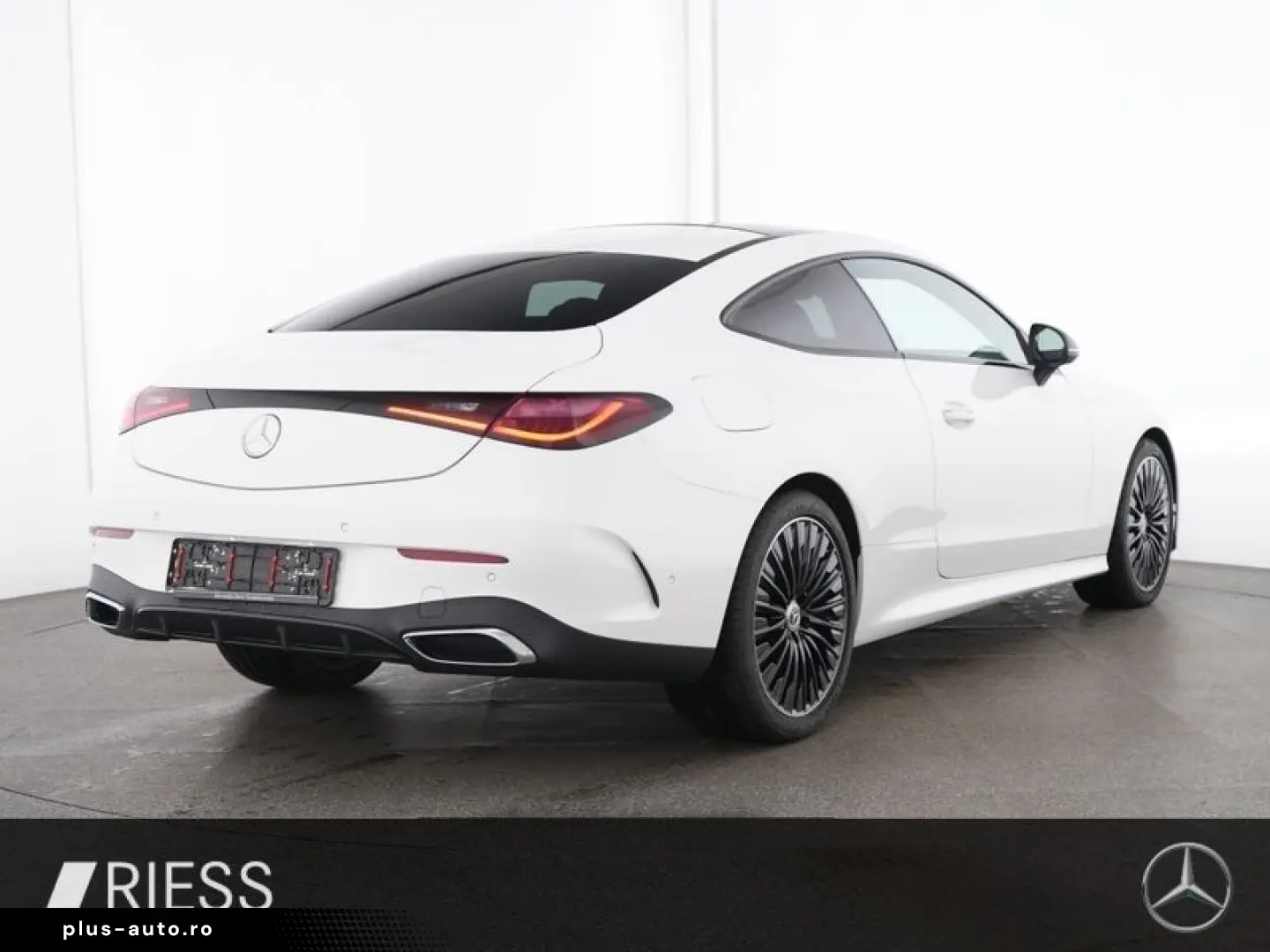 MERCEDES-BENZ CLE 200 AMG Sport Night LED Pano W-Pak&hellip;