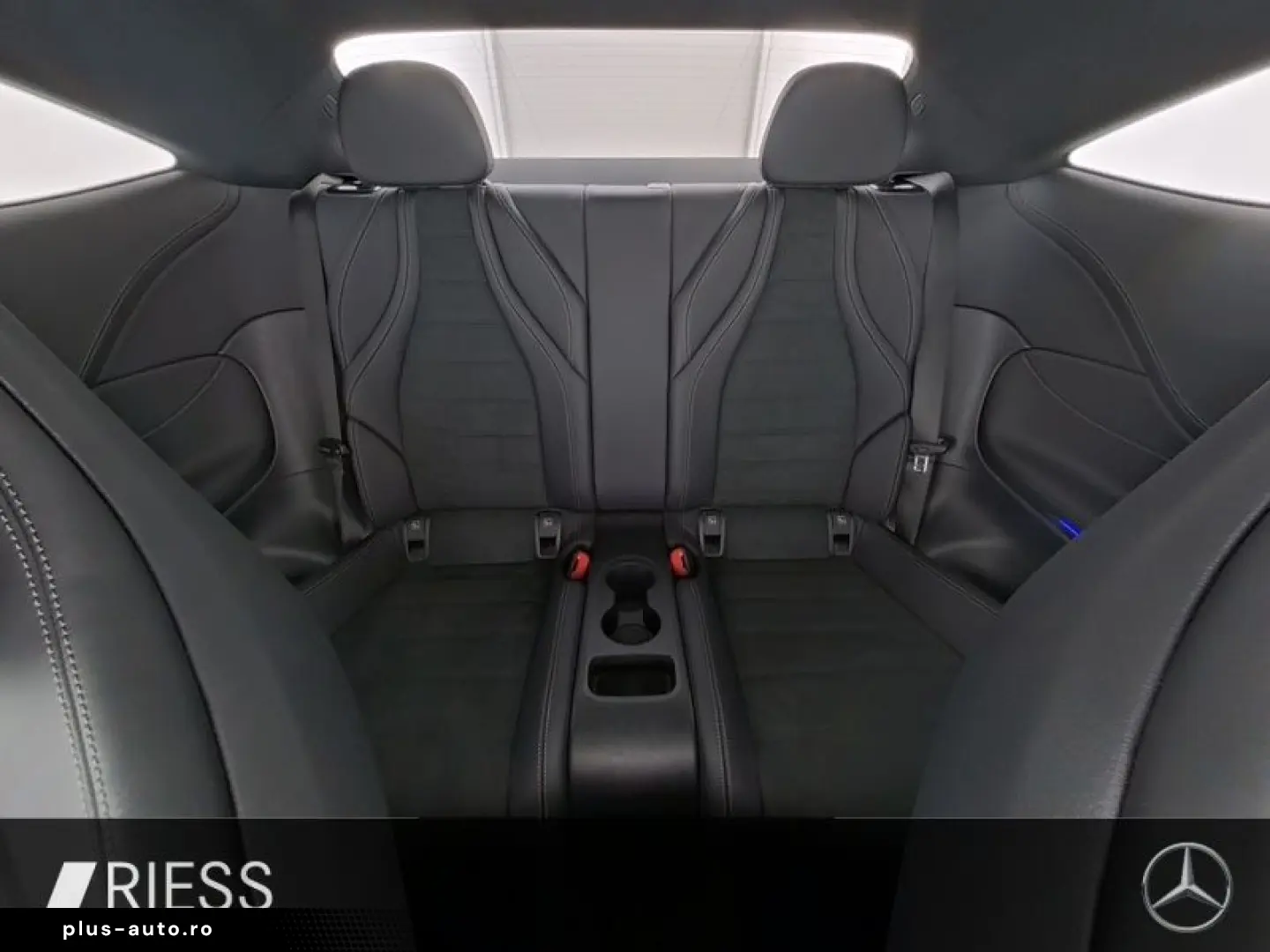 MERCEDES-BENZ CLE 200 AMG Sport Night LED Pano W-Pak&hellip;