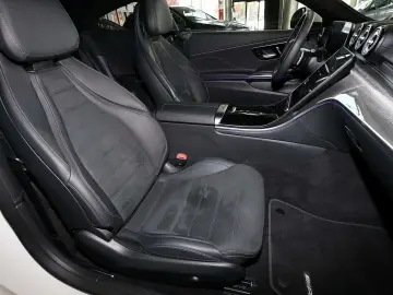 MERCEDES-BENZ CLE 200 Coupé AMG PANORAMA TOTWINKEL MEMORY 19