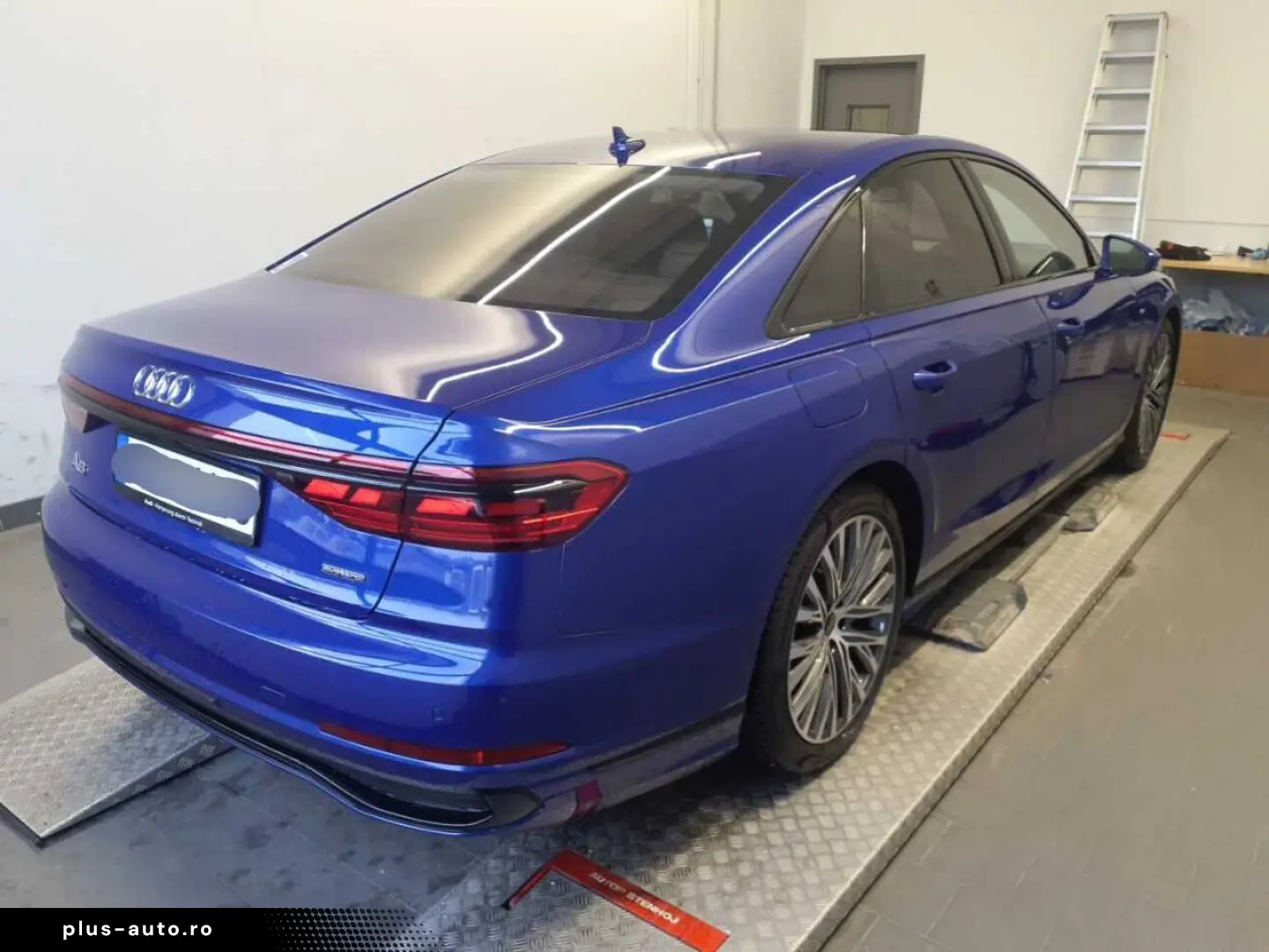 AUDI A8 S line 50 TDI Black Pano B&O HUD AHK HDMatrix