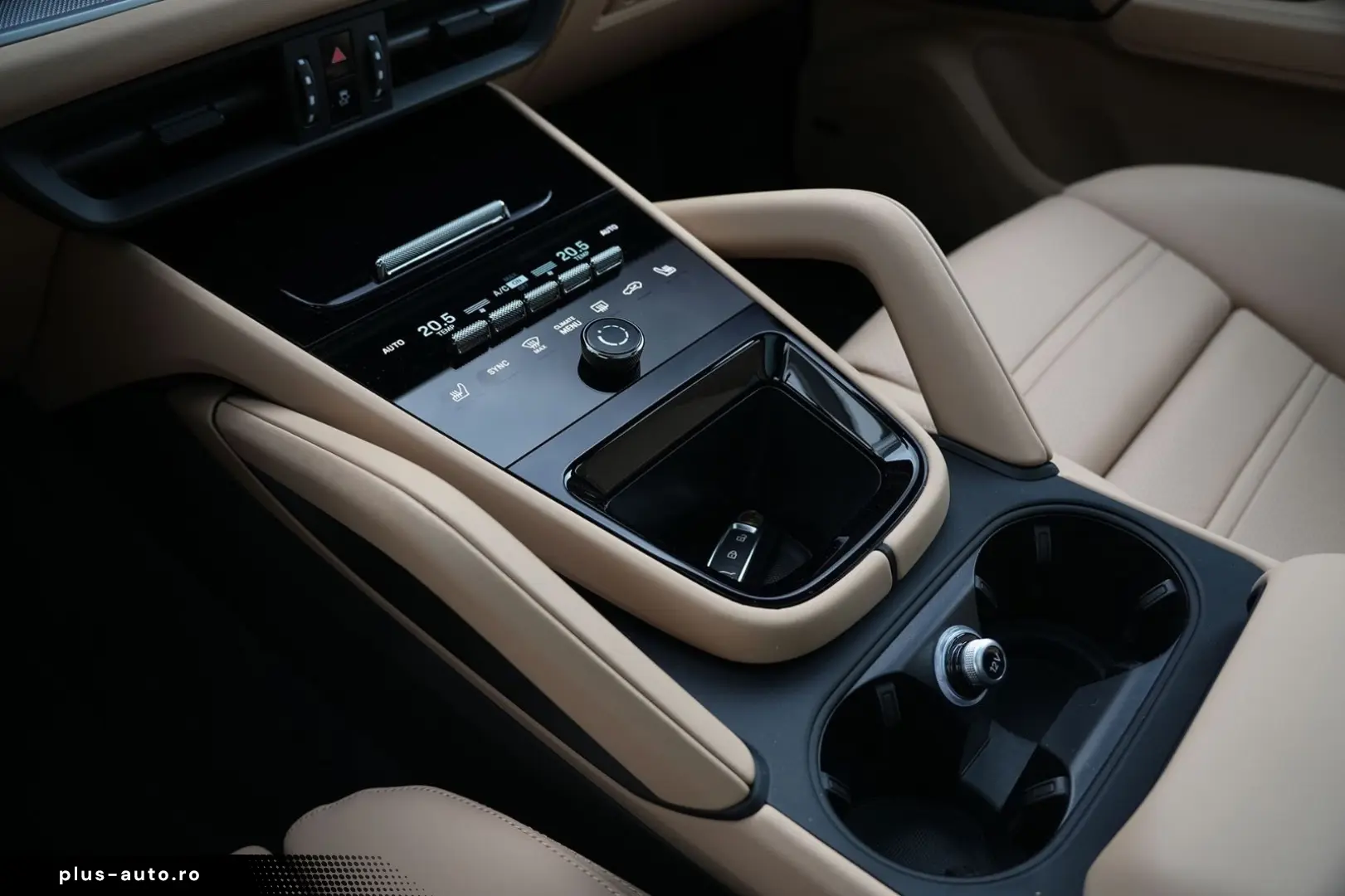 PORSCHE E-Hybrid Coupé ACC-PANO-BOSE-22TURBO-LEDER BEIGE