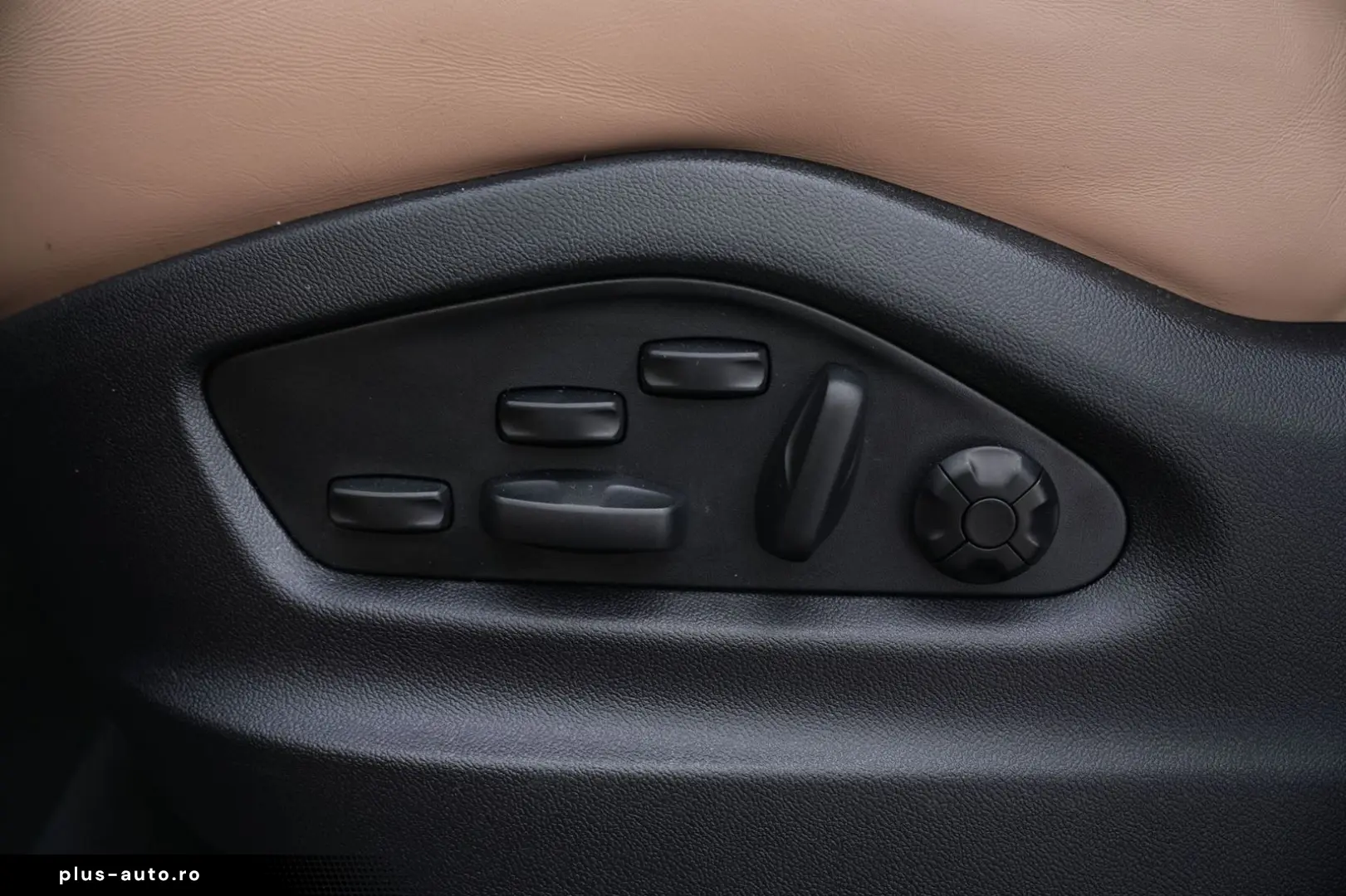 PORSCHE E-Hybrid Coupé ACC-PANO-BOSE-22TURBO-LEDER BEIGE