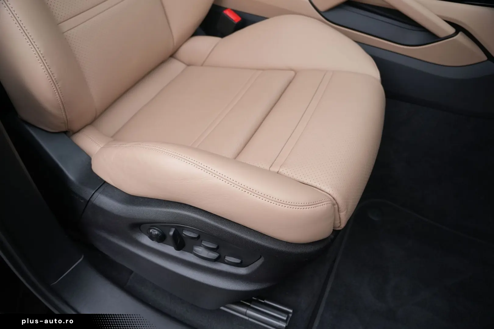 PORSCHE E-Hybrid Coupé ACC-PANO-BOSE-22TURBO-LEDER BEIGE