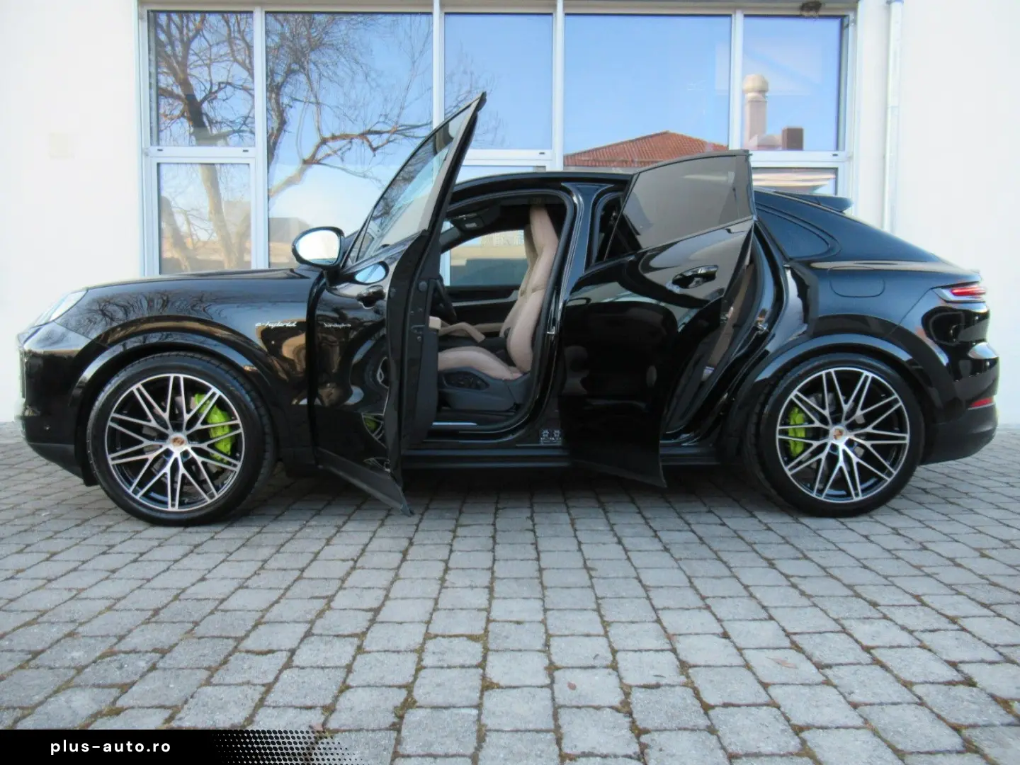 PORSCHE NEW COUPE E-H FOND-RSE HEAD SOFT SPORTSI BELÜ 22