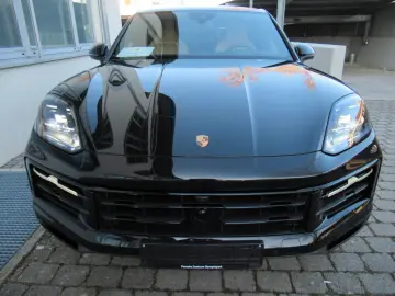 PORSCHE NEW COUPE E-H FOND-RSE HEAD SOFT SPORTSI BELÜ 22