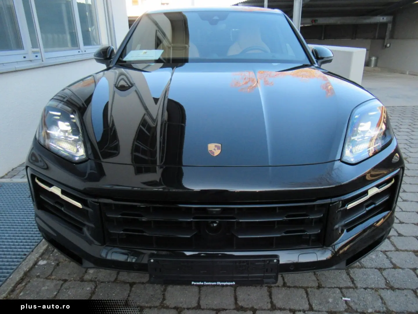 PORSCHE NEW COUPE E-H FOND-RSE HEAD SOFT SPORTSI BELÜ 22