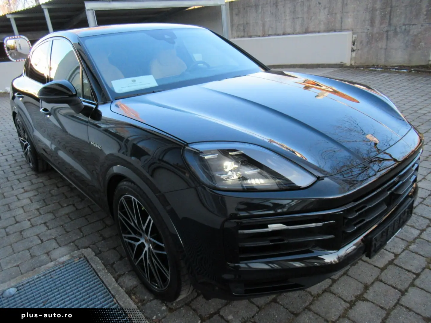 PORSCHE NEW COUPE E-H FOND-RSE HEAD SOFT SPORTSI BELÜ 22
