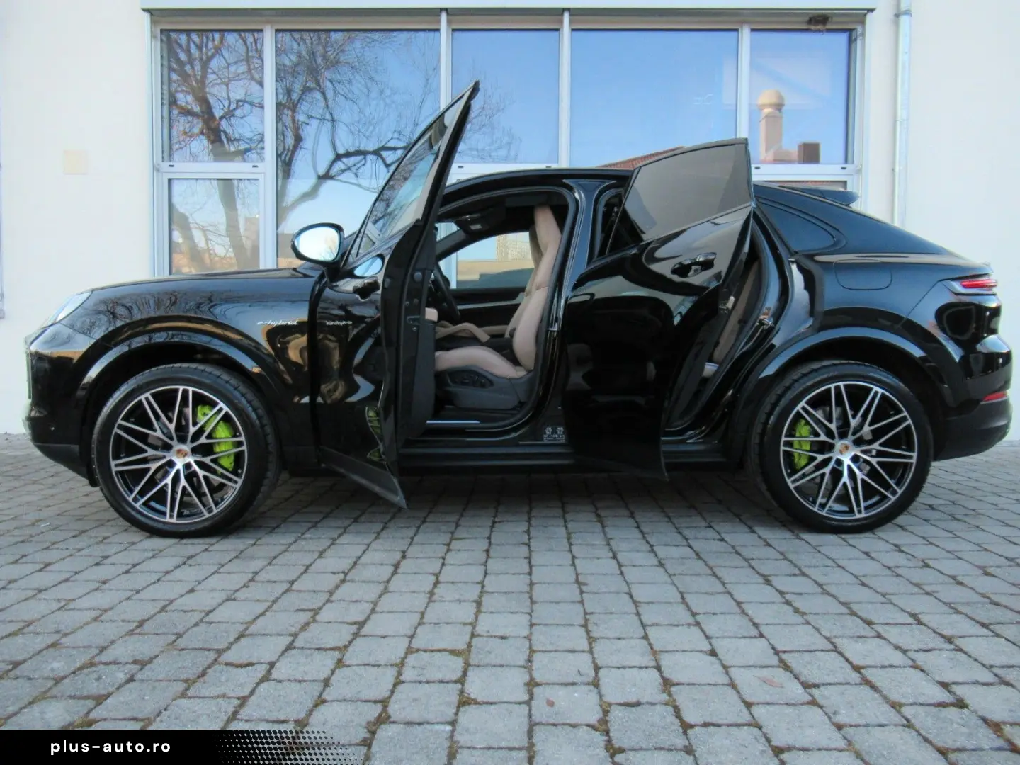 PORSCHE NEW COUPE E-H FOND-RSE HEAD SOFT SPORTSI BELÜ 22