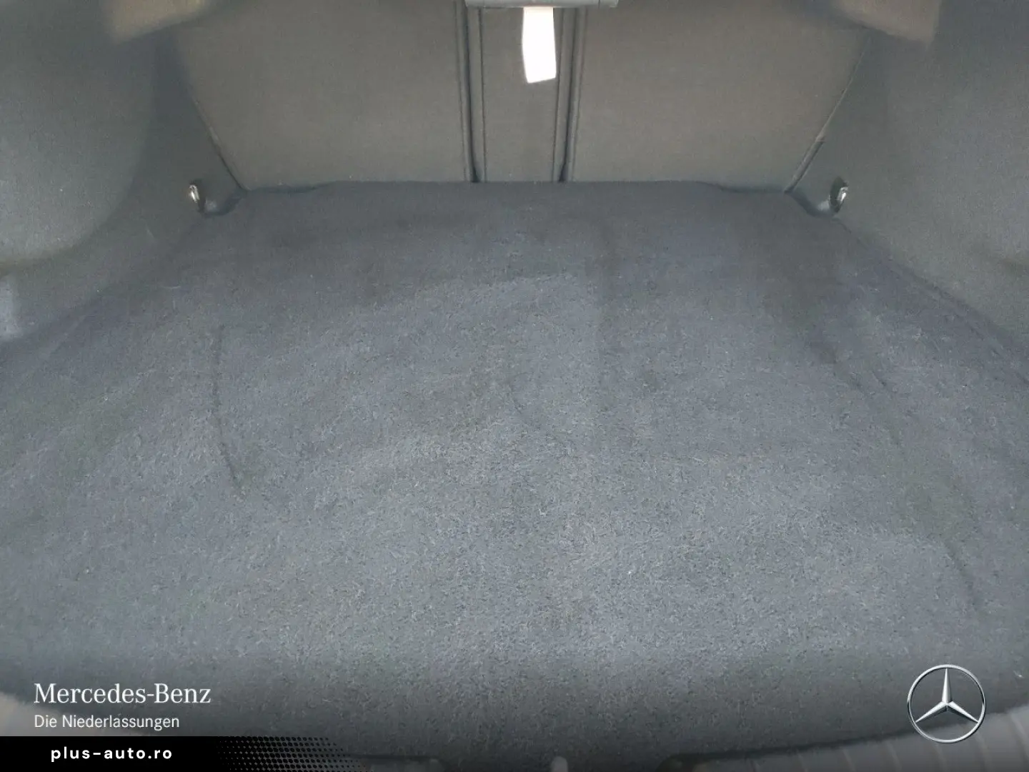 MERCEDES-BENZ CLE 300 e Cp. AMG Adv.  PANO HUD DIGI MEMO KEY