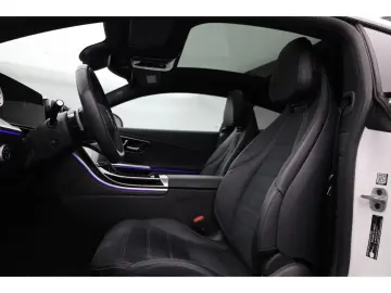 MERCEDES-BENZ CLE 220 d AMG Night Pano Burm Distronic Memory