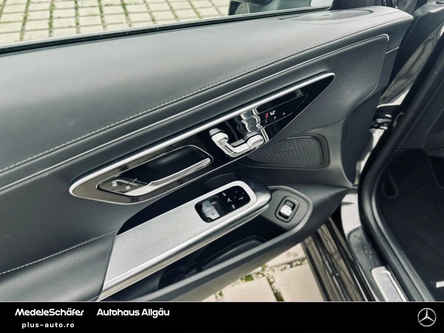 MERCEDES-BENZ CLE 220 d AMG 19  Pano D-Light AHK Mem&hellip;