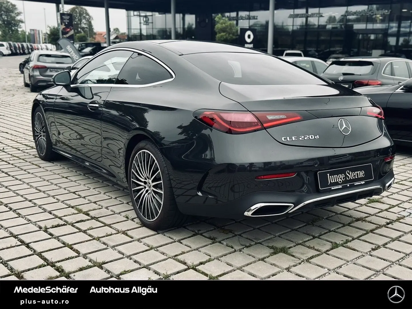 MERCEDES-BENZ CLE 220 d AMG 19  Pano D-Light AHK Mem&hellip;