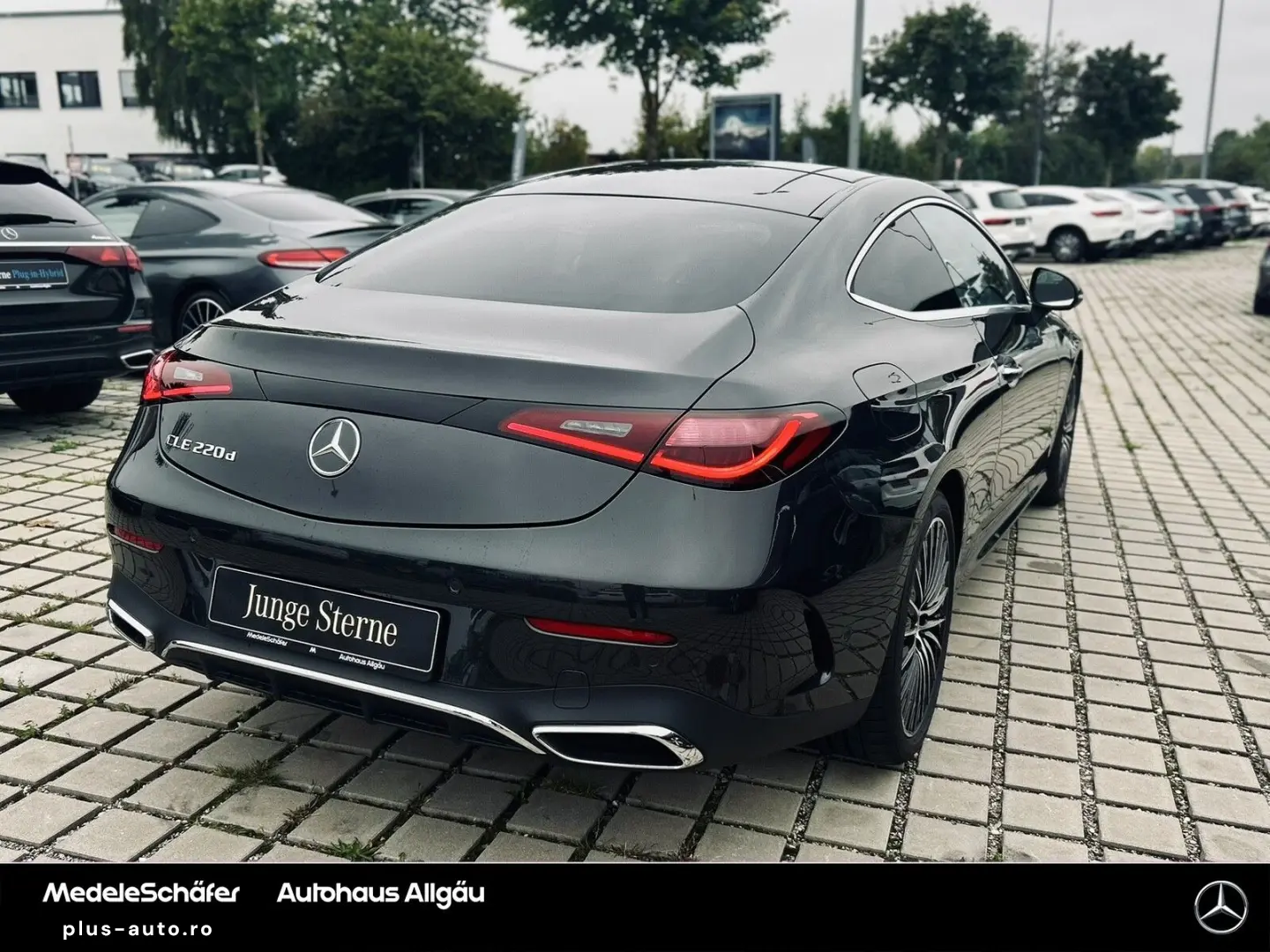 MERCEDES-BENZ CLE 220 d AMG 19  Pano D-Light AHK Mem&hellip;