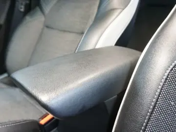 RENAULT CAPTUR 1.6 E-Tech 160CP Intens Plug-In