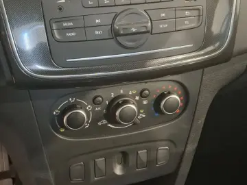 DACIA LOGAN 1.5 Blue dCi 75CP Laureate