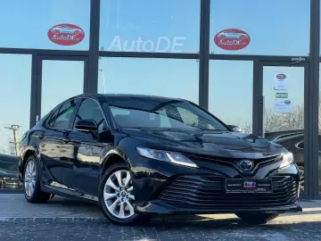 Toyota Camry Gen-Viii-2017