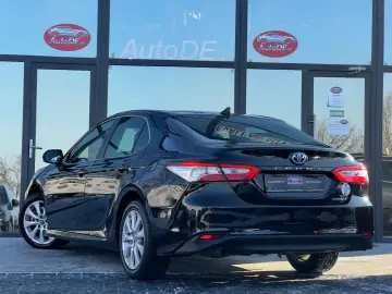 Toyota Camry Gen-Viii-2017