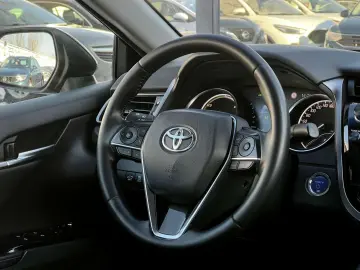 Toyota Camry Gen-Viii-2017