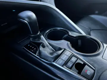 Toyota Camry Gen-Viii-2017