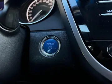 Toyota Camry Gen-Viii-2017