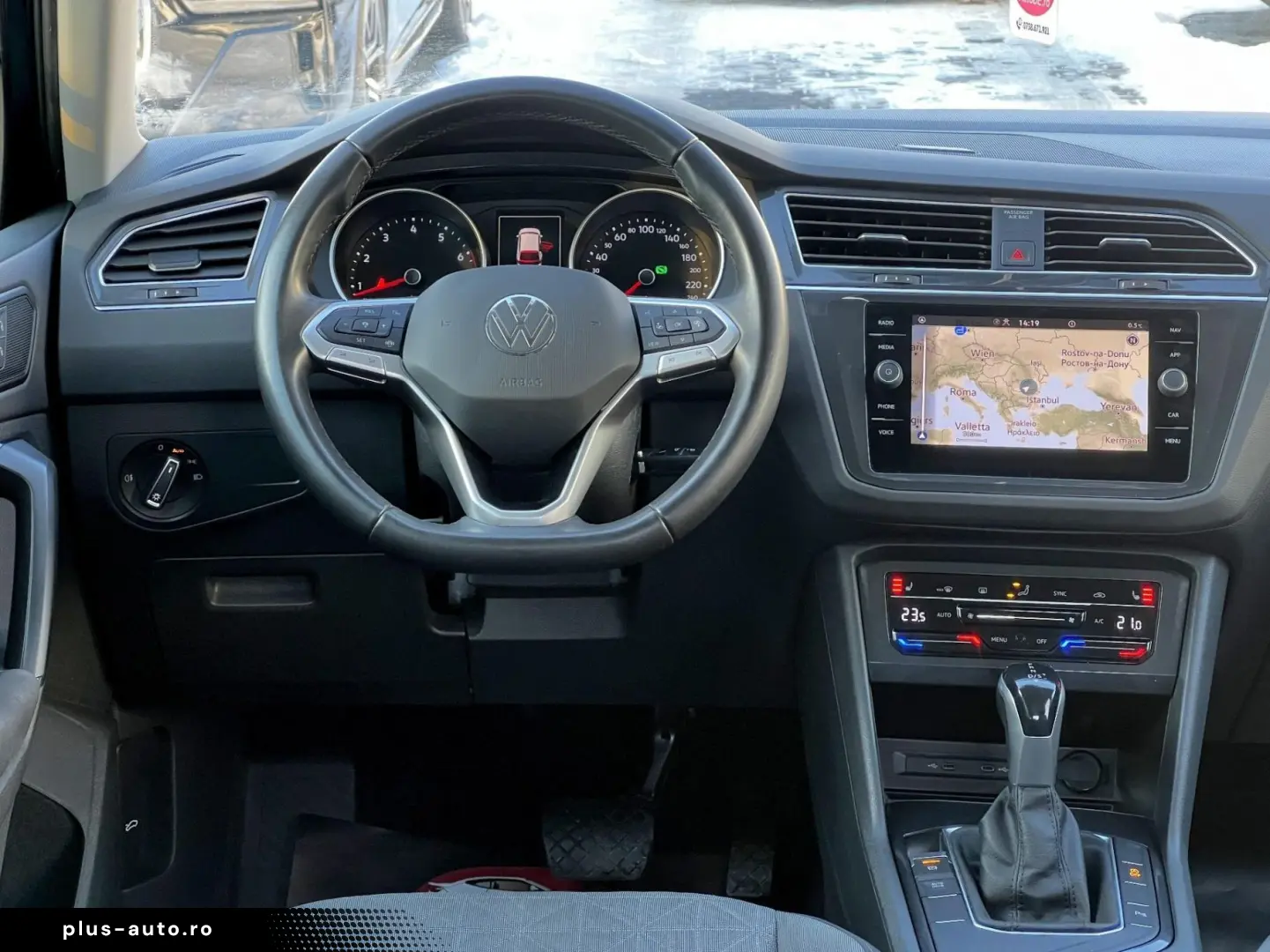 Volkswagen Tiguan Gen-Ii-2016