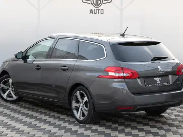 Peugeot 308 SW 1.2 e-THP Feline