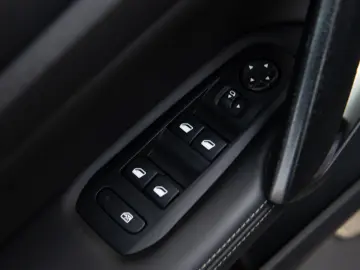 Peugeot 308 SW 1.2 e-THP Feline