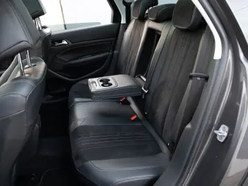 Peugeot 308 SW 1.2 e-THP Feline