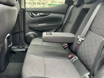 Nissan Qashqai   camera 360   139.000 km    garantie   rate