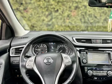 Nissan Qashqai   camera 360   139.000 km    garantie   rate