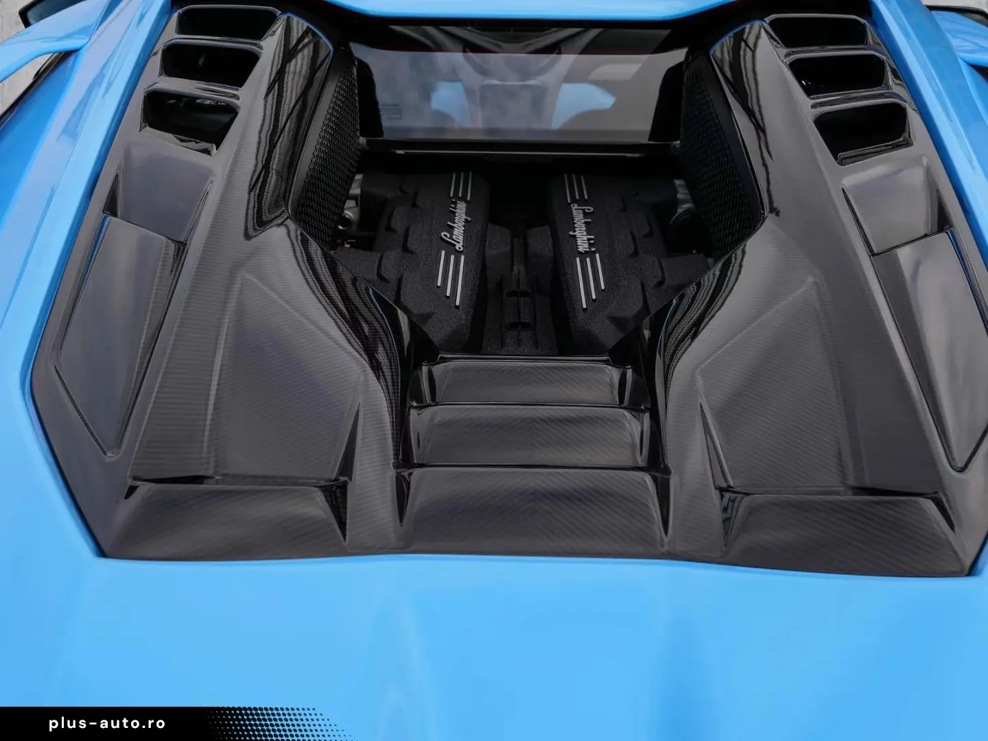 Lamborghini Revuelto