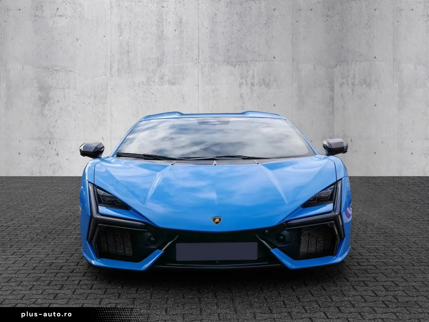 Lamborghini Revuelto