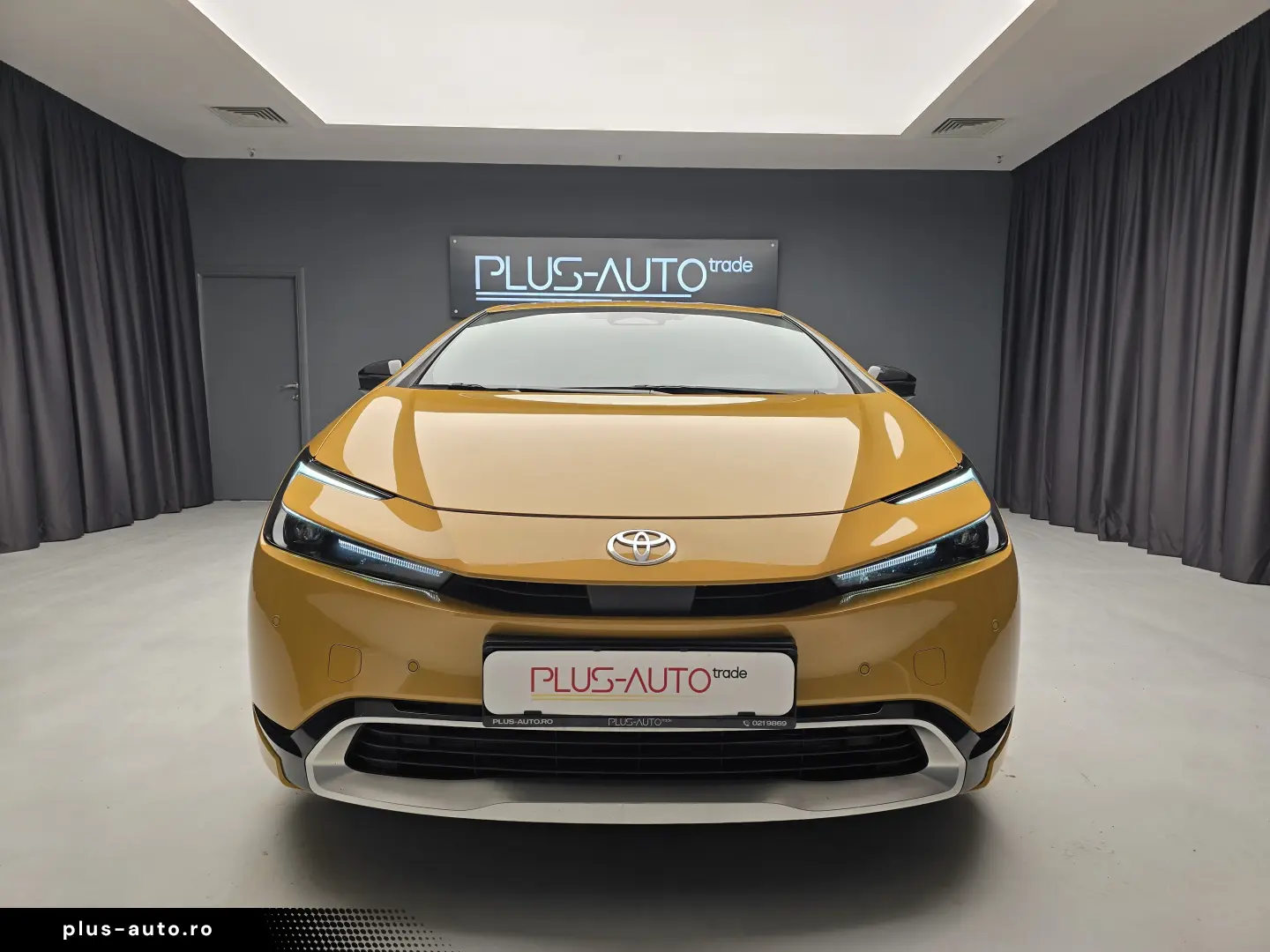 Toyota Prius PHEV Executive