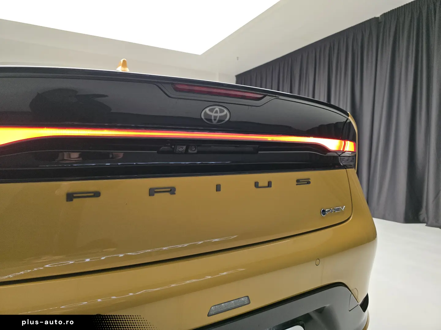 Toyota Prius PHEV Executive